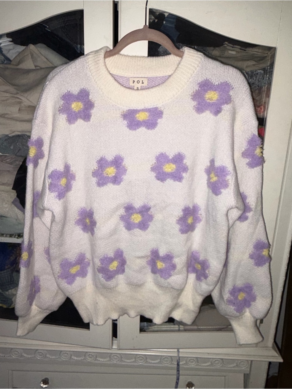 💜 POL Fuzzy Floral Oversized Sweater. Size Small! This one is SO GOOD. 🌸✨